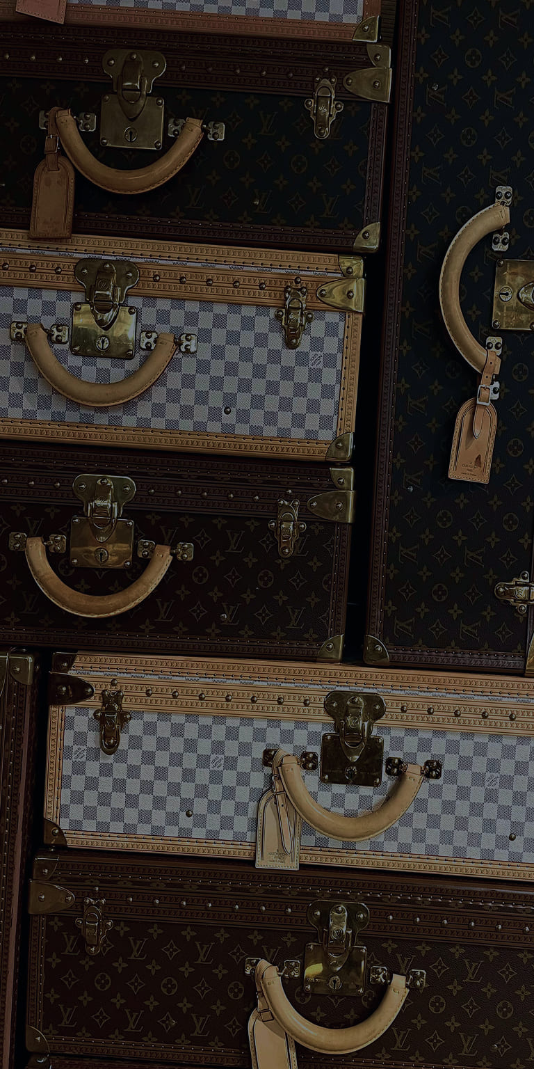Luxury trunk background
